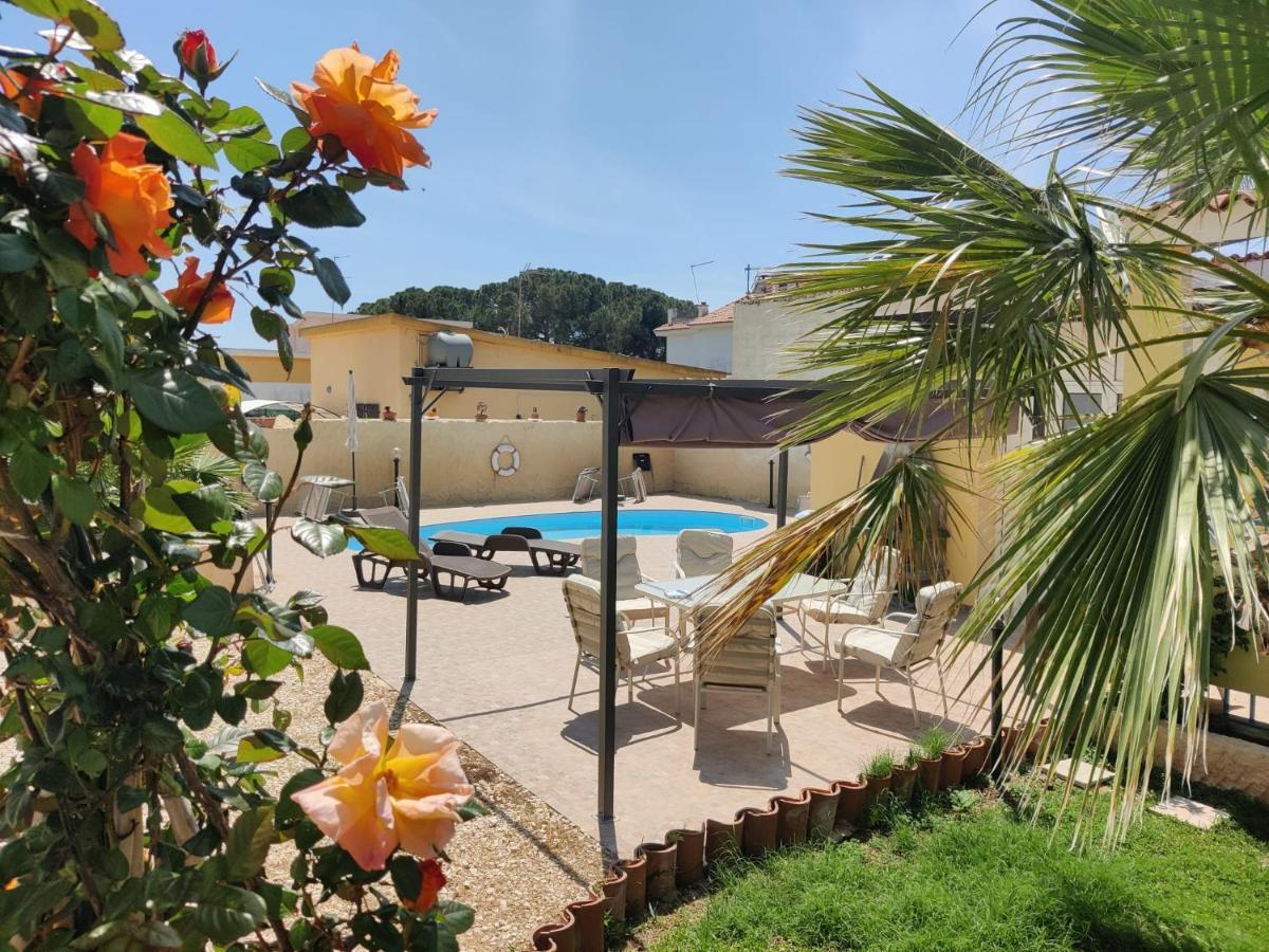 Pool Seaside Relais - Ville Ninfea, Marea, Rosa E Cassiopea Fontane Bianche Luaran gambar